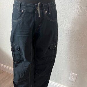 Kuhl Cargo Hiking Pants, Black, Size 6 reg NWOT